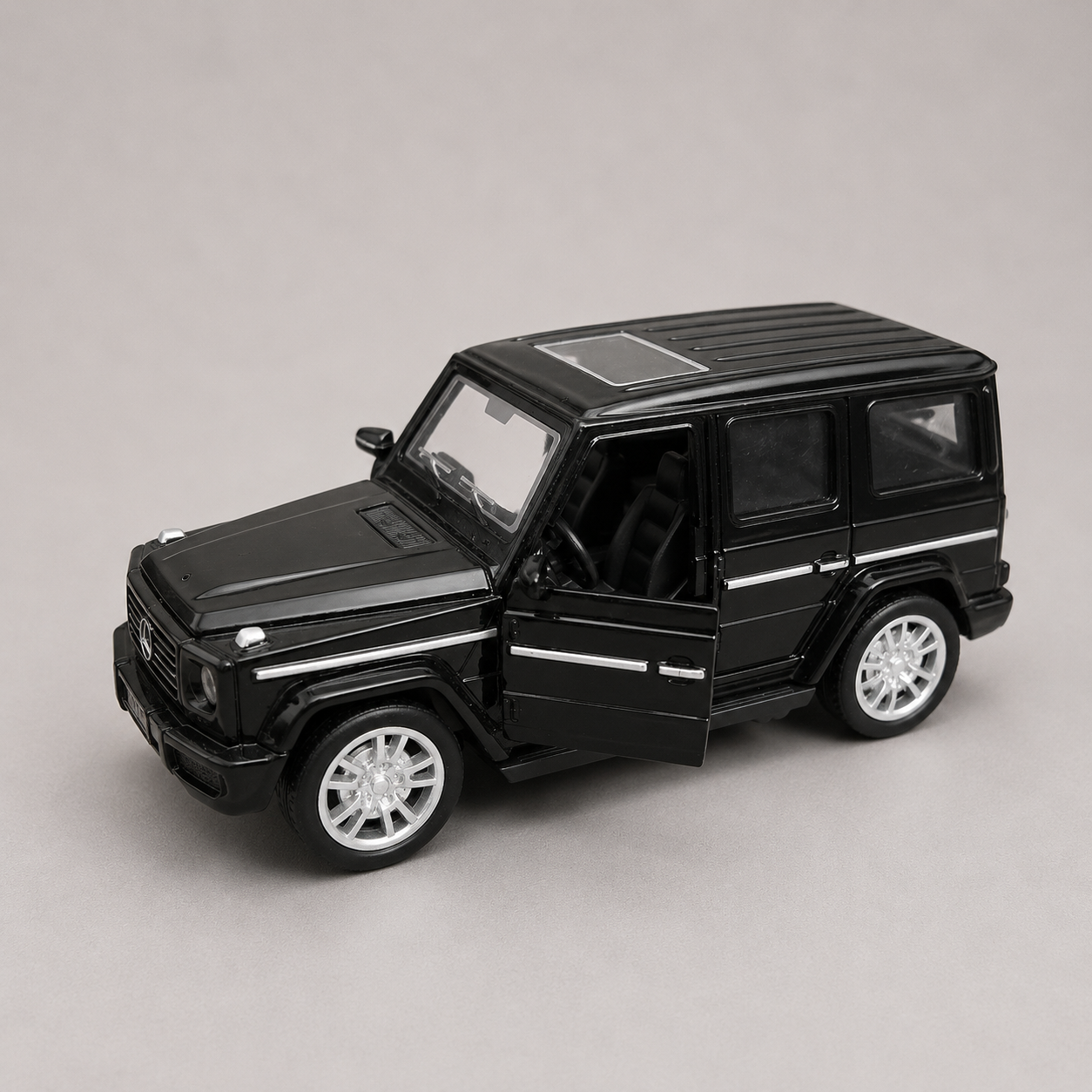 Mercedes-Benz G-Wagon Diecast Pull-Back Car with Opening Door